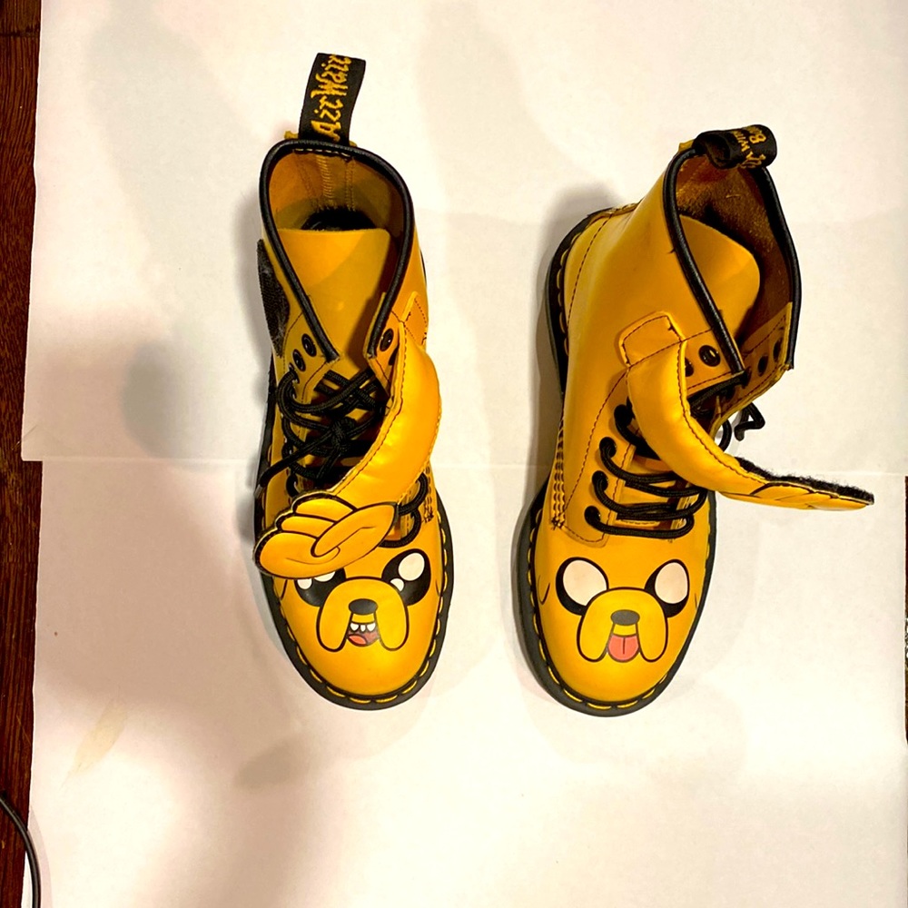 Rare Dr Martens. Unworn
